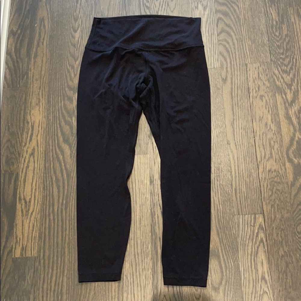 Lululemon black cropped size 10 legging